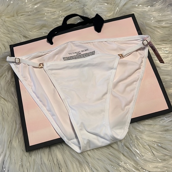 VS Love Cloud panty - Picture 4 of 8